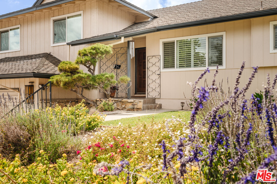 2811 Lawndale Dr