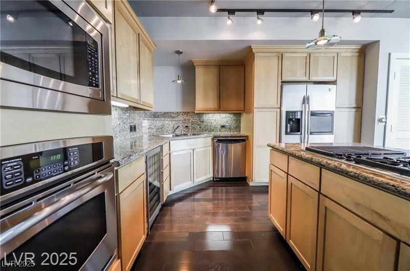360 East Desert Inn Road 807