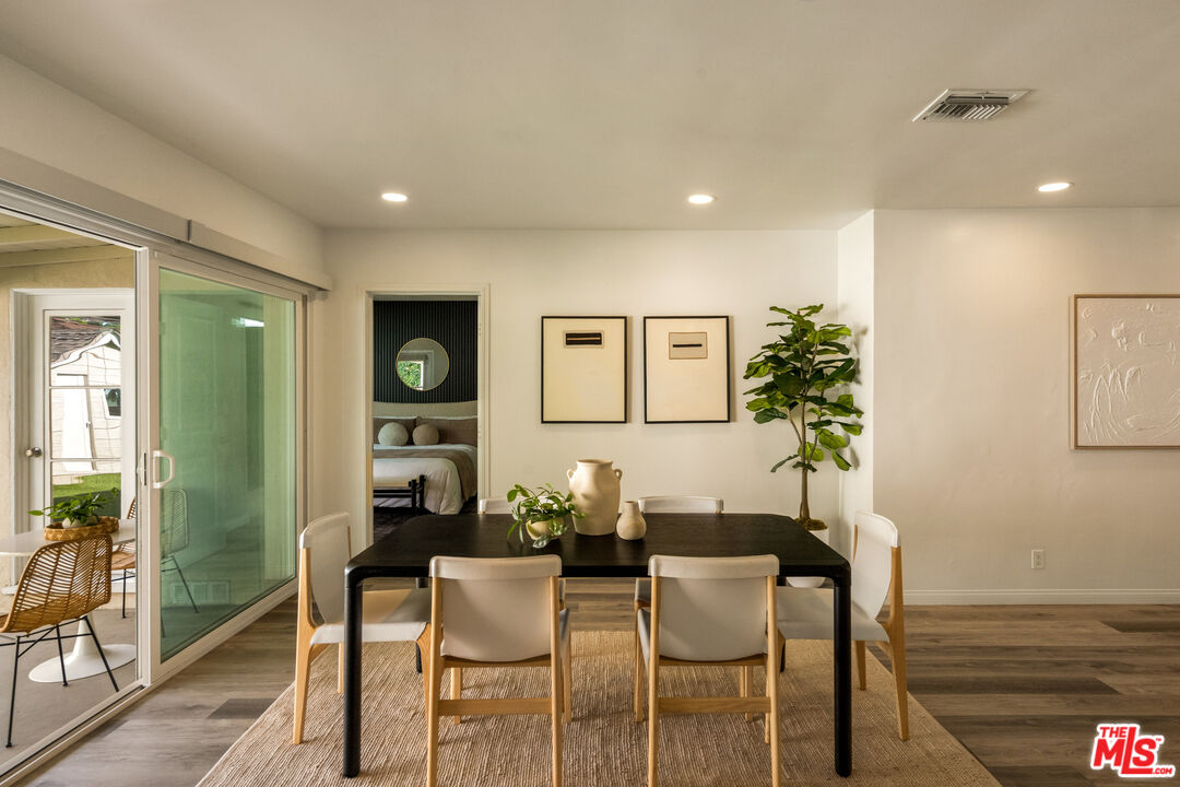 2616 N Buena Vista St