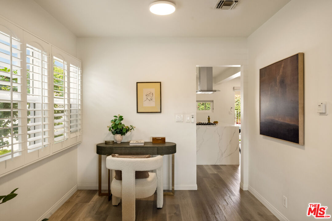 2616 N Buena Vista St