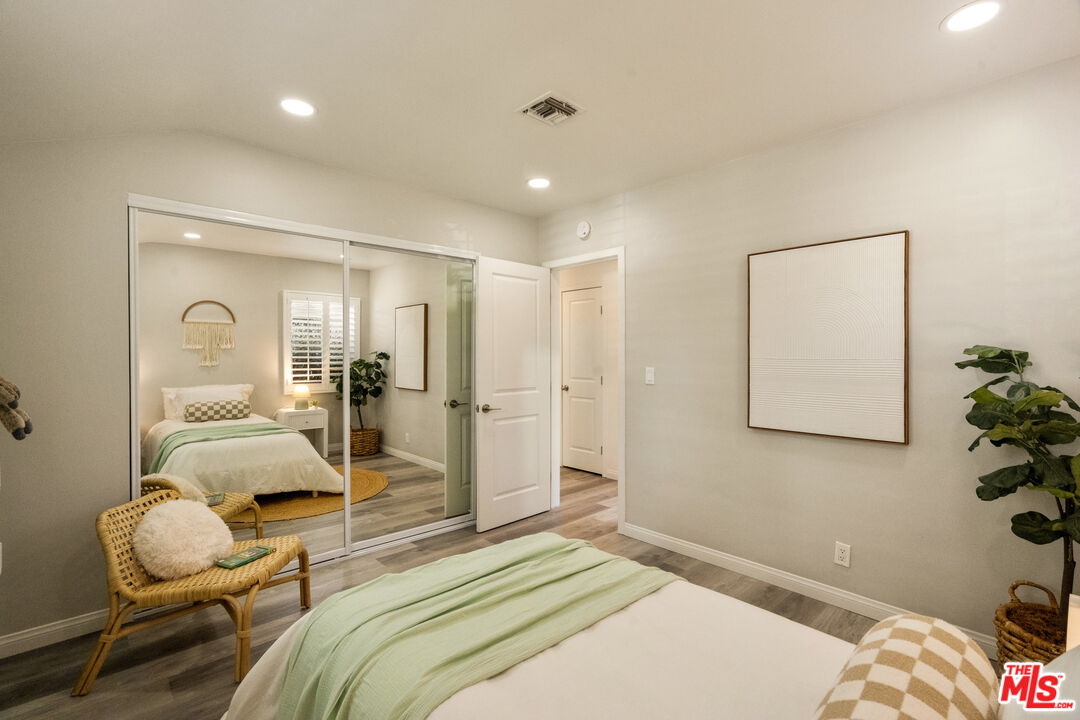 2616 N Buena Vista St