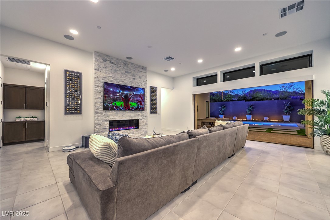 461 Highview Ridge Avenue