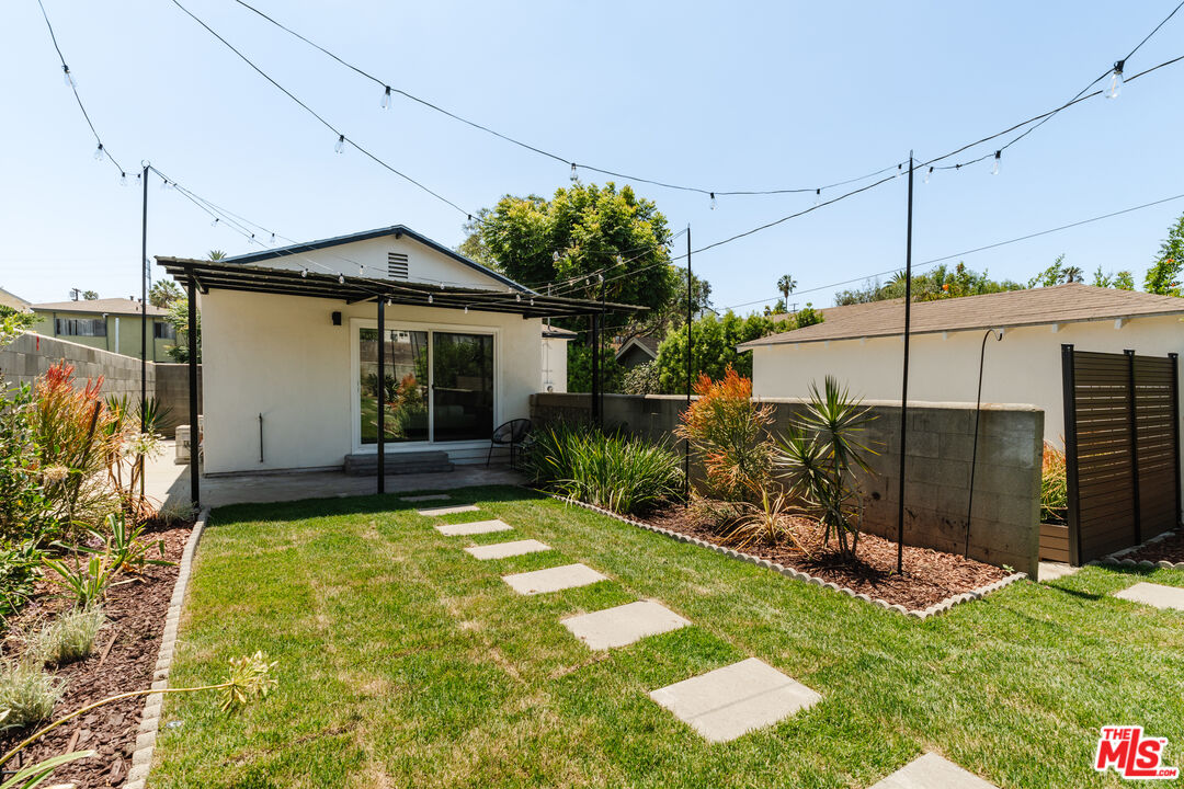 655 N La Fayette Park Pl