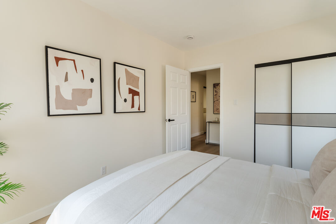 655 N La Fayette Park Pl