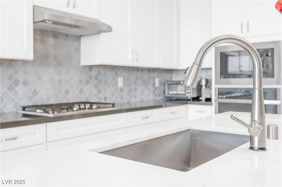 44 Alta Cascata Place