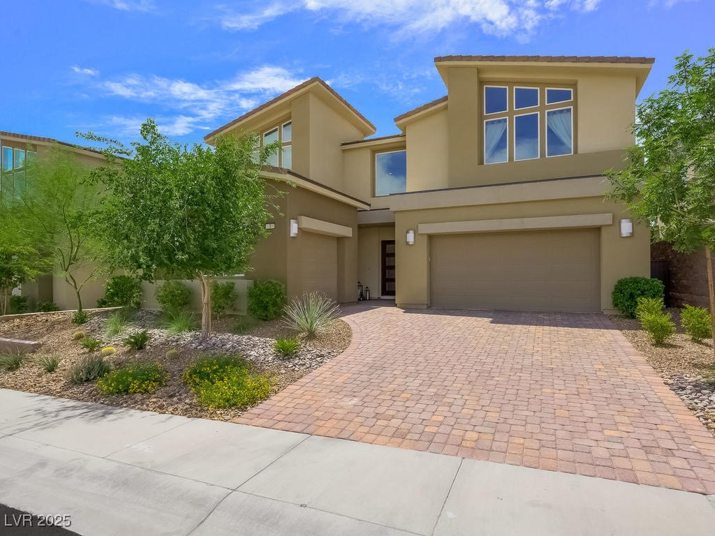 3 Hilltop Crest Street