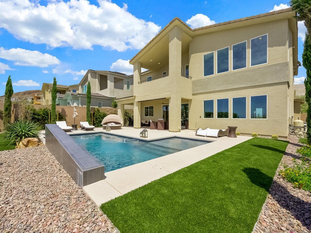 3 Hilltop Crest Street
