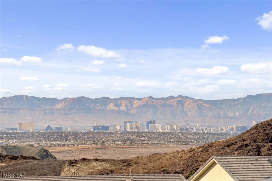 3 Hilltop Crest Street