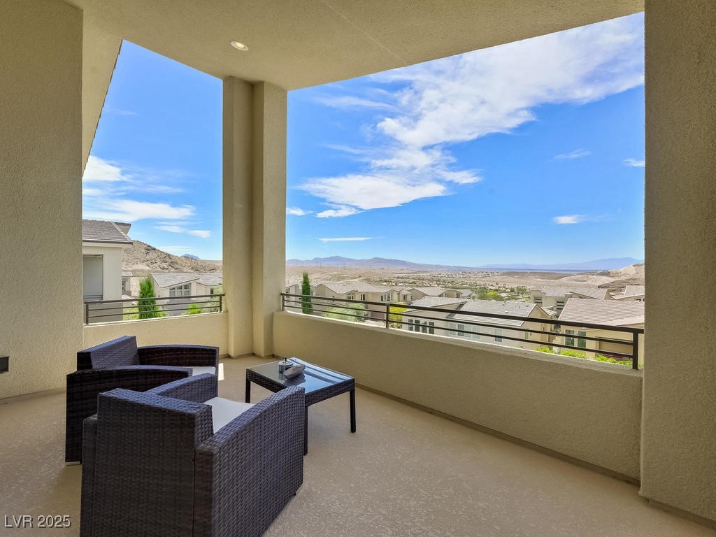 3 Hilltop Crest Street