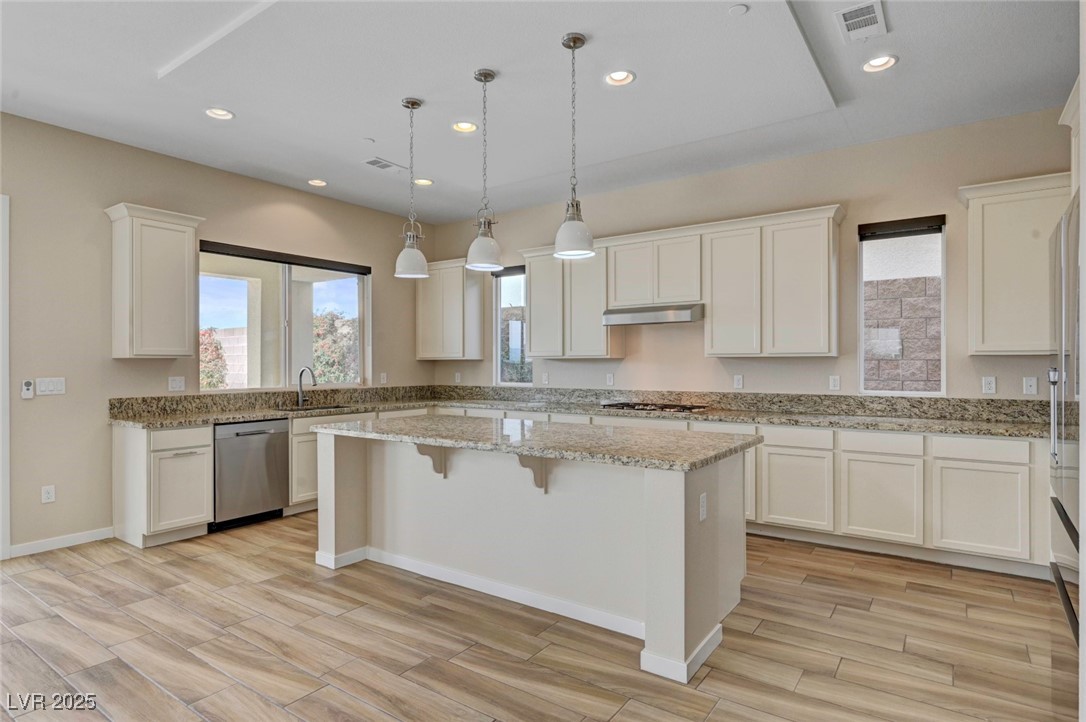 3 Hilltop Crest Street