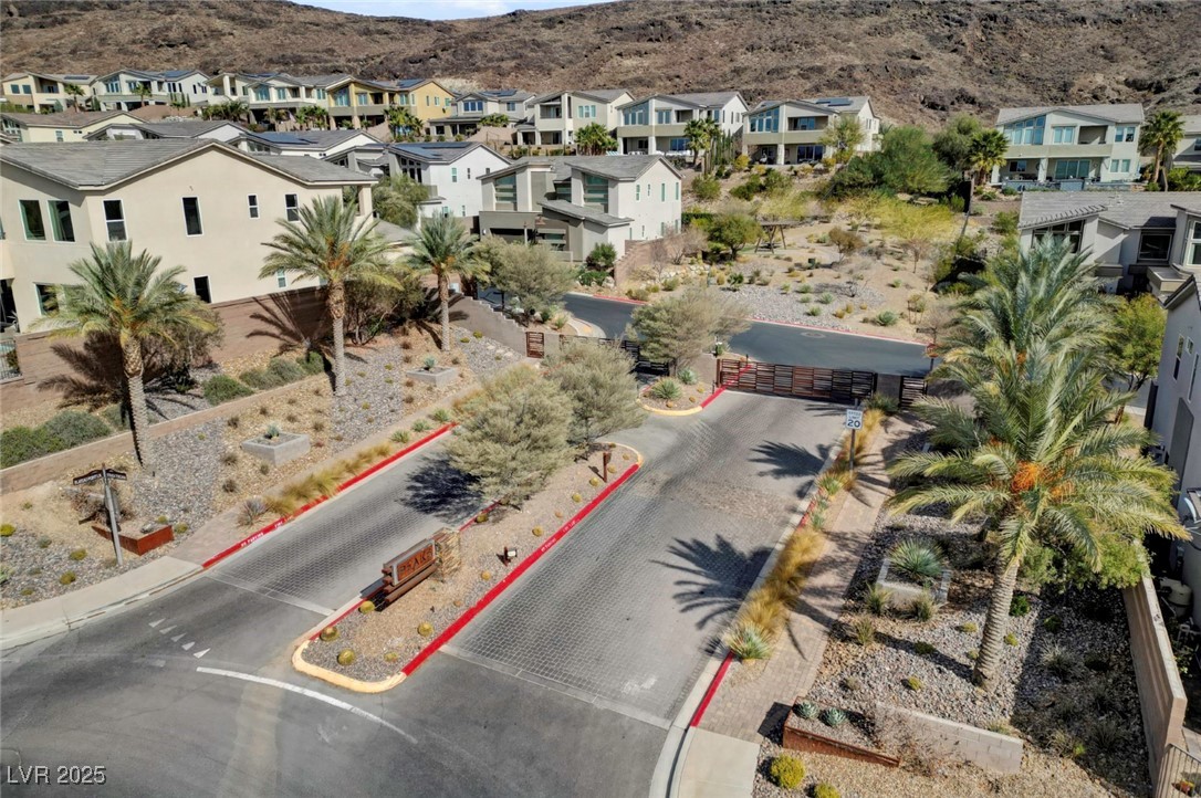 3 Hilltop Crest Street