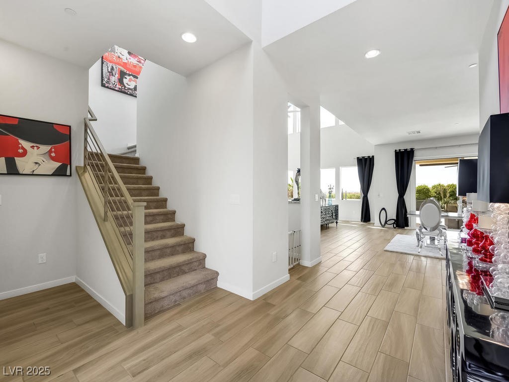 3 Hilltop Crest Street