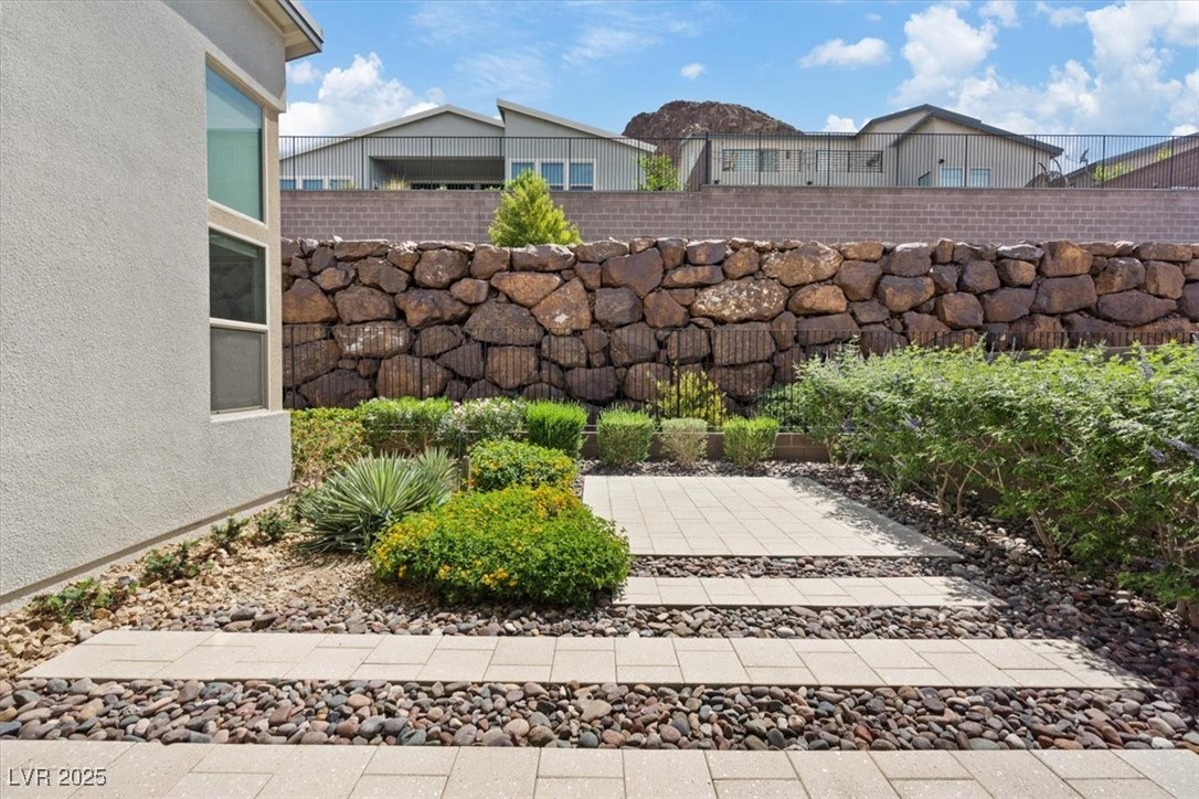 1957 Regal Bluff Drive