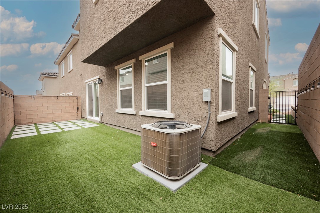 376 Yellow Finch Lane