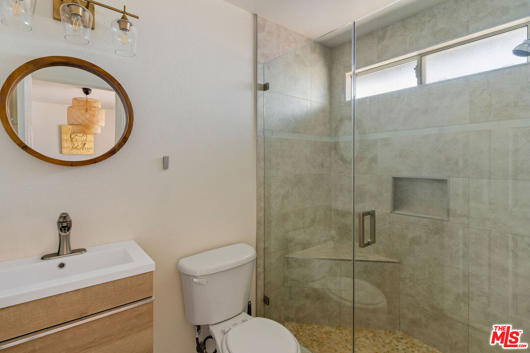 61602 La Jolla Dr