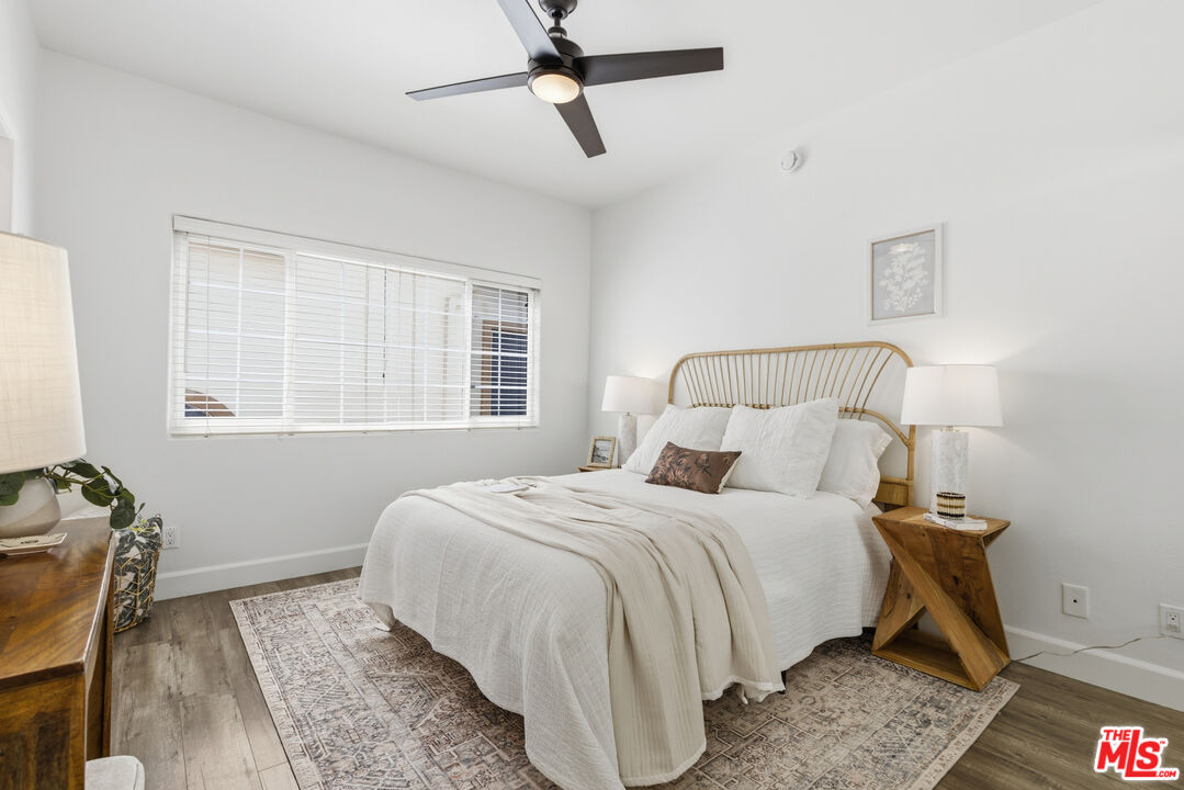 11110 Camarillo St Unit: 122