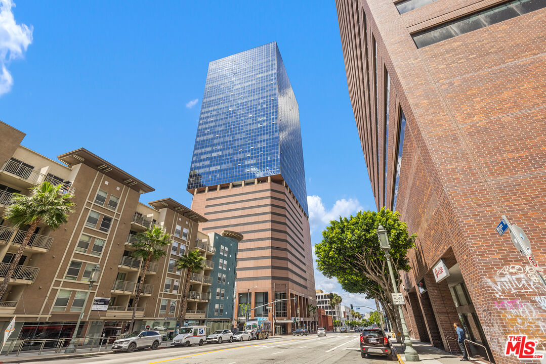 1100 Wilshire Blvd Unit: 2911