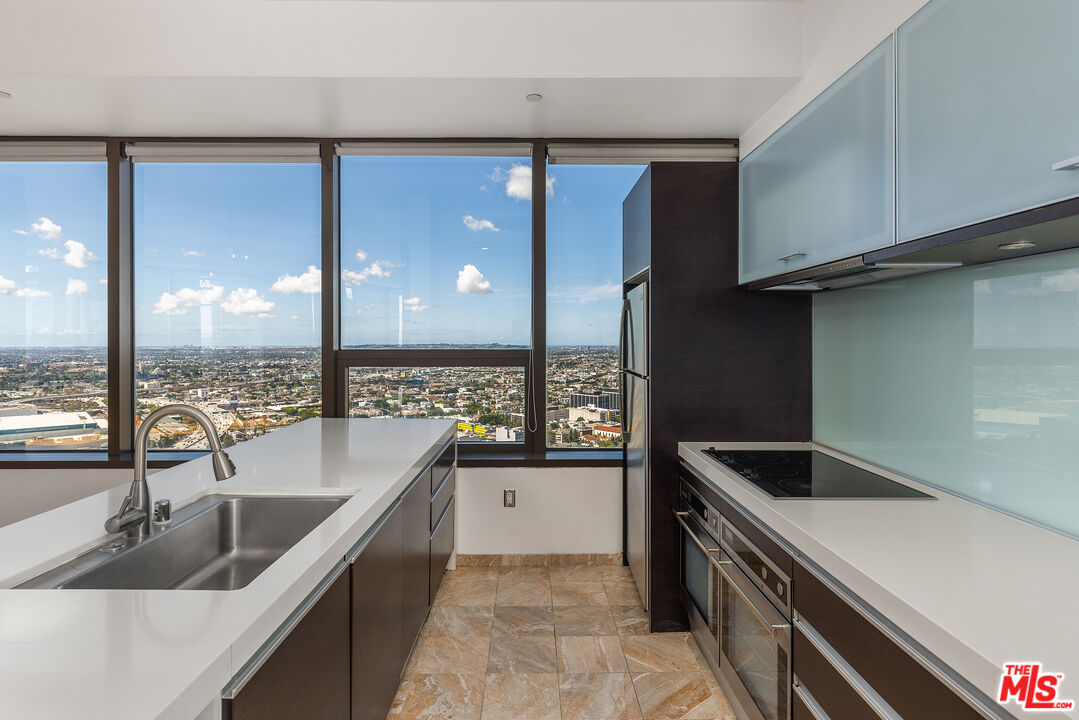 1100 Wilshire Blvd Unit: 2911