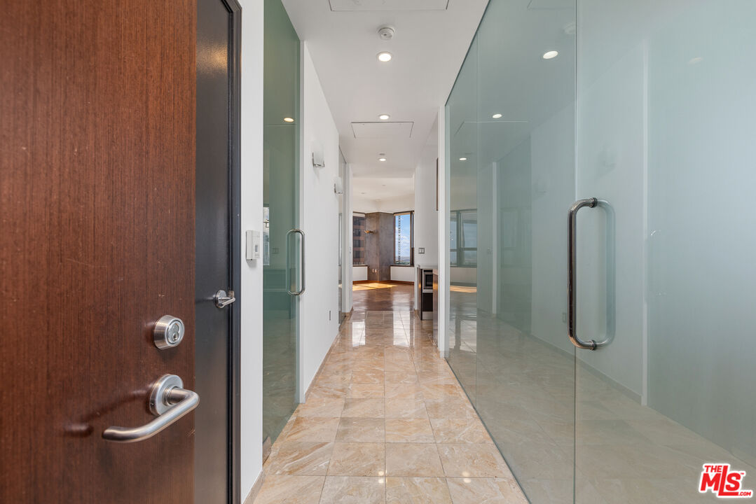 1100 Wilshire Blvd Unit: 2911
