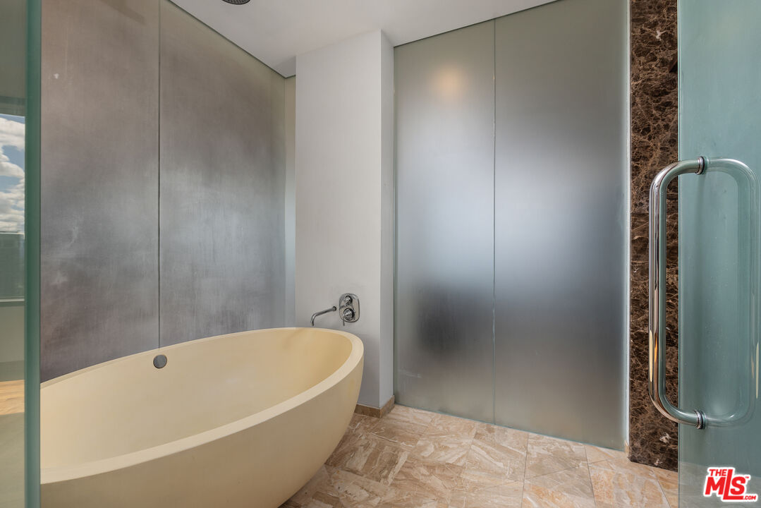1100 Wilshire Blvd Unit: 2911