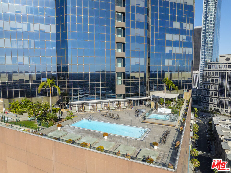 1100 Wilshire Blvd Unit: 2911