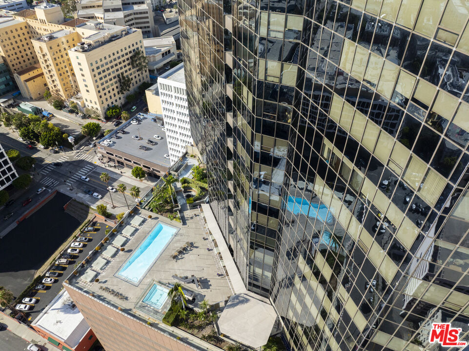1100 Wilshire Blvd Unit: 2911