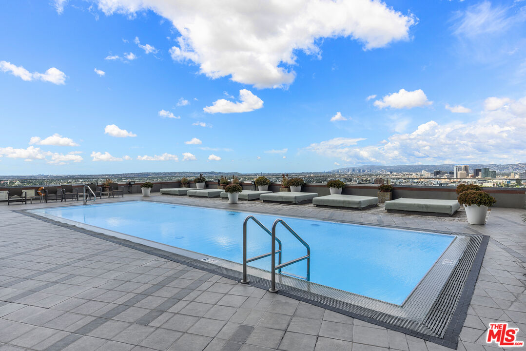 1100 Wilshire Blvd Unit: 2911