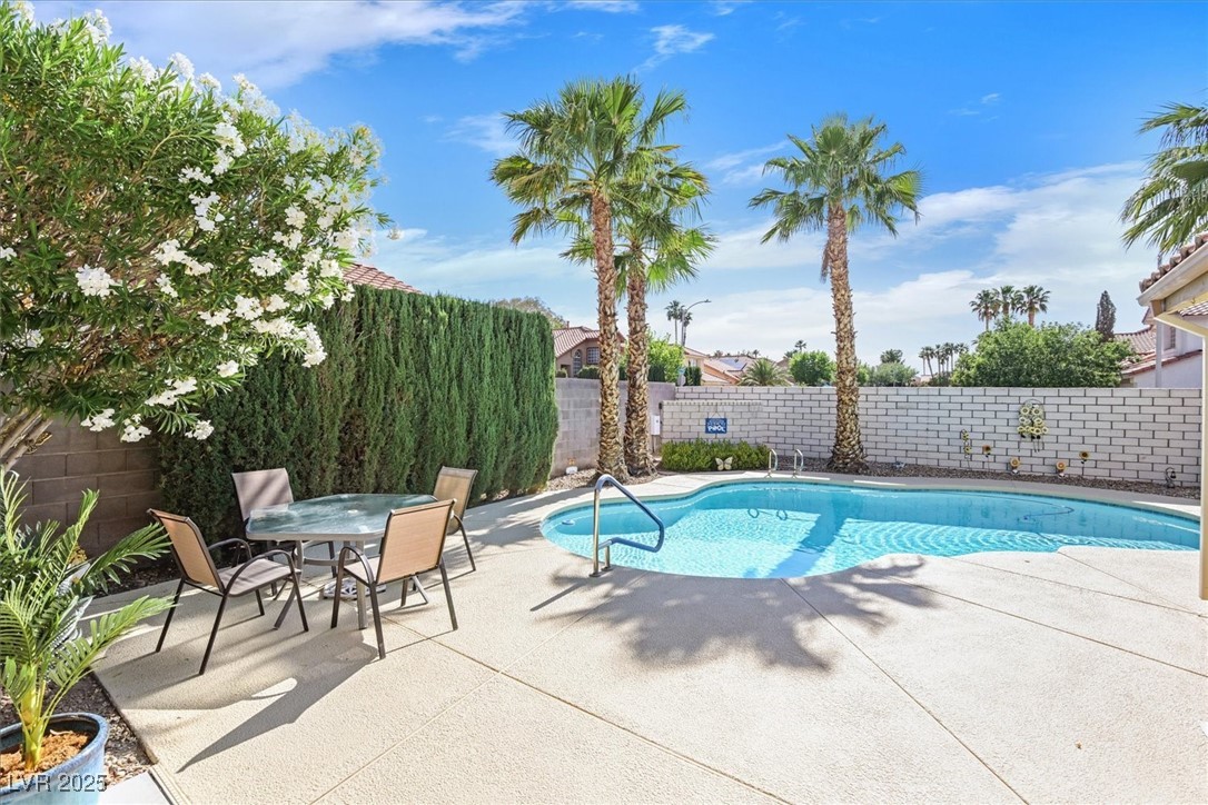 2337 Weyburn Court