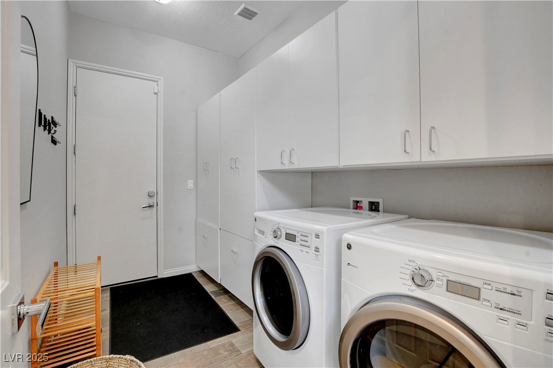 10433 Ember Rose Avenue