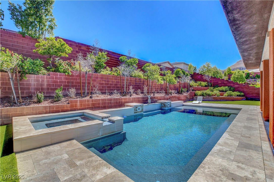 10433 Ember Rose Avenue