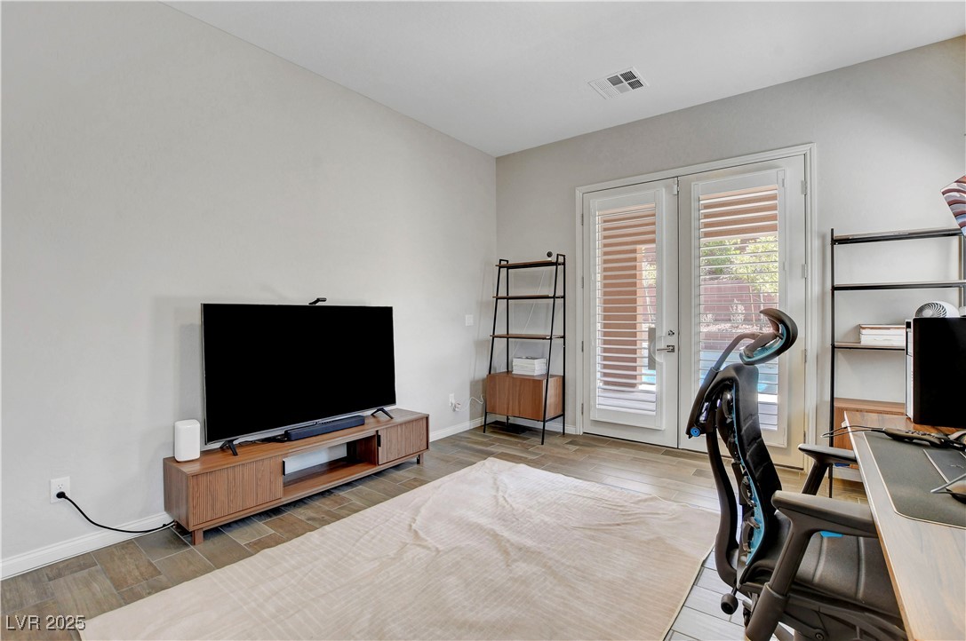 10433 Ember Rose Avenue