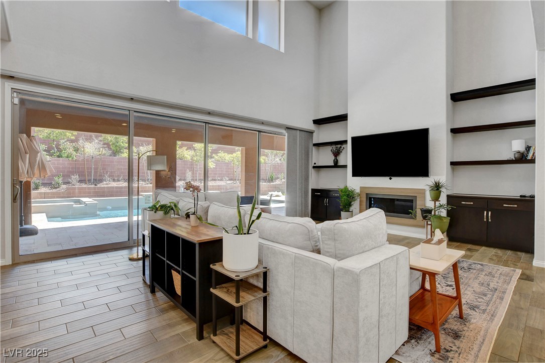 10433 Ember Rose Avenue