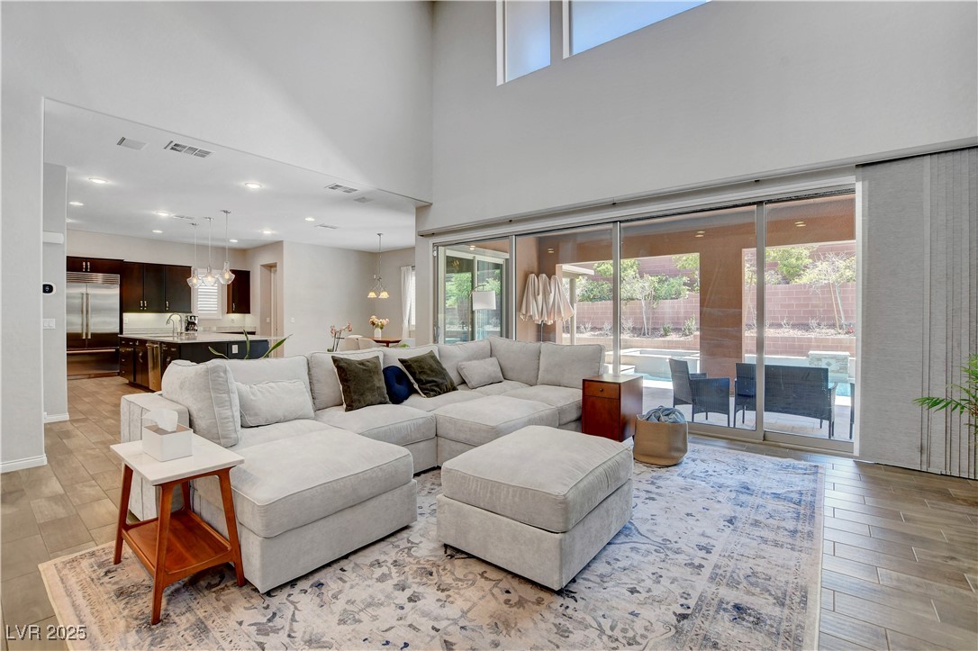 10433 Ember Rose Avenue