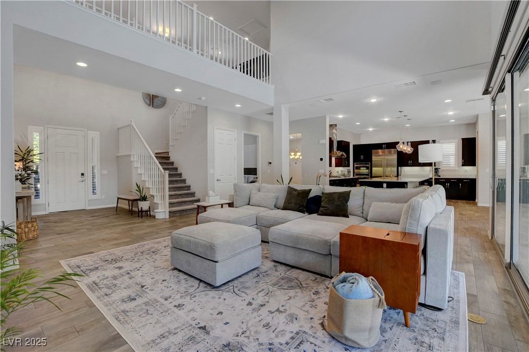 10433 Ember Rose Avenue