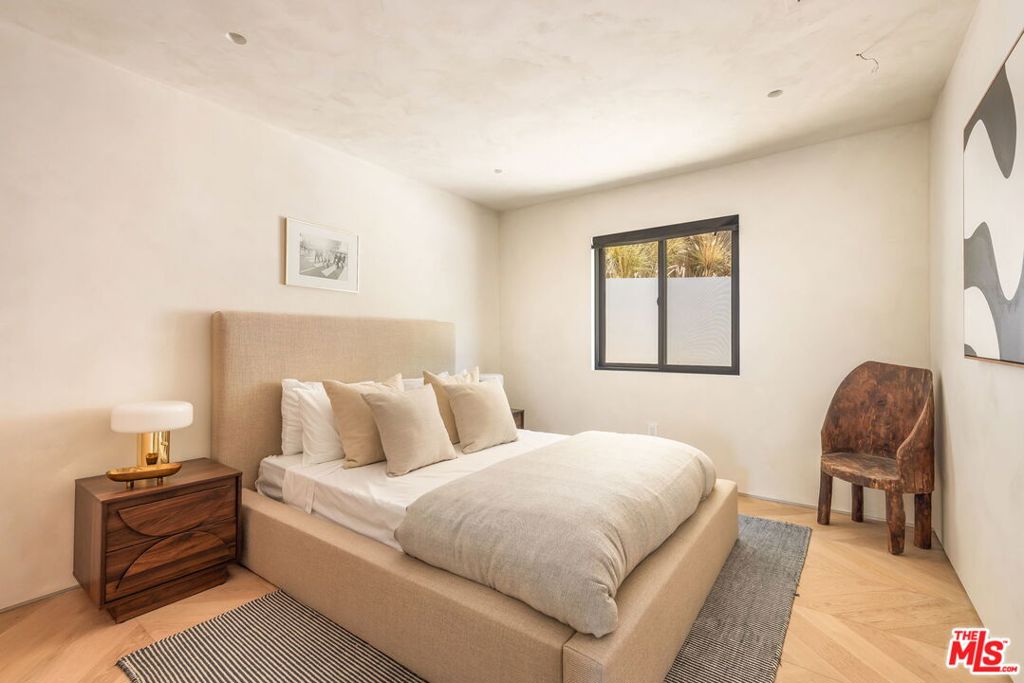 8353 Sunset View Drive