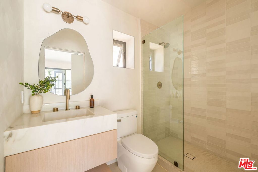 8353 Sunset View Drive