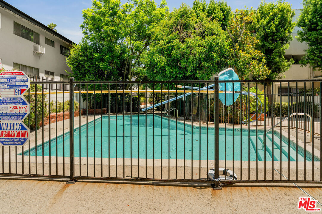 6251 Coldwater Canyon Ave Unit: 205