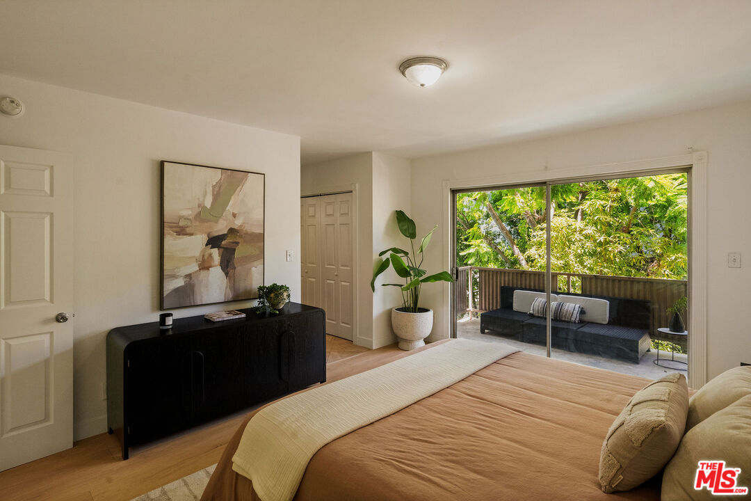 6251 Coldwater Canyon Ave Unit: 206