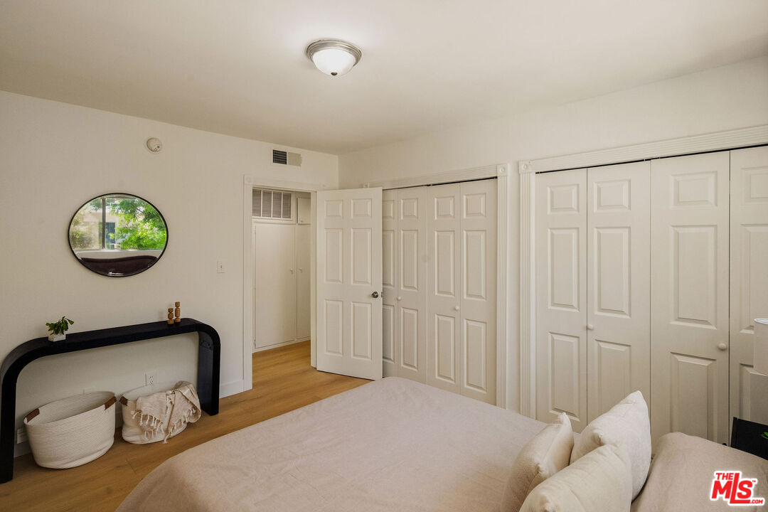 6251 Coldwater Canyon Ave Unit: 206