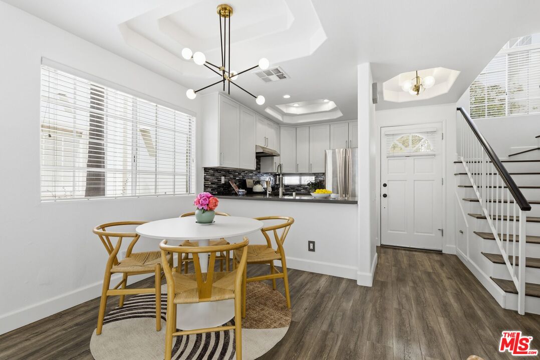 11110 Camarillo St Unit: 122