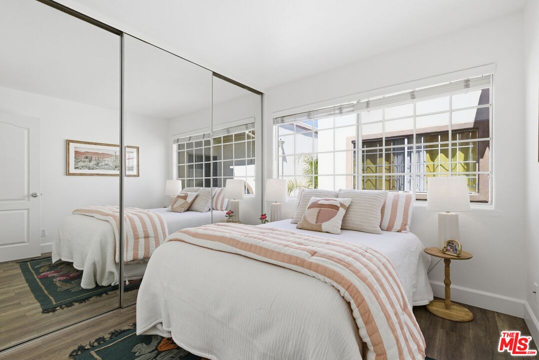 11110 Camarillo St Unit: 122