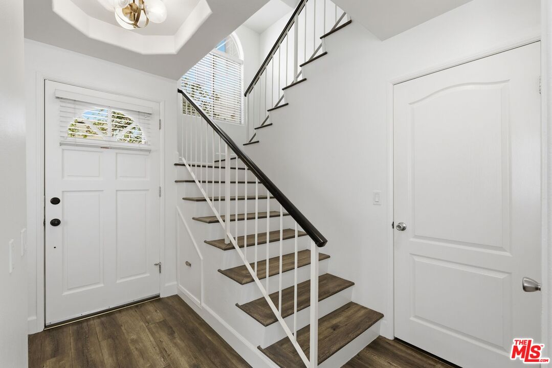 11110 Camarillo St Unit: 122