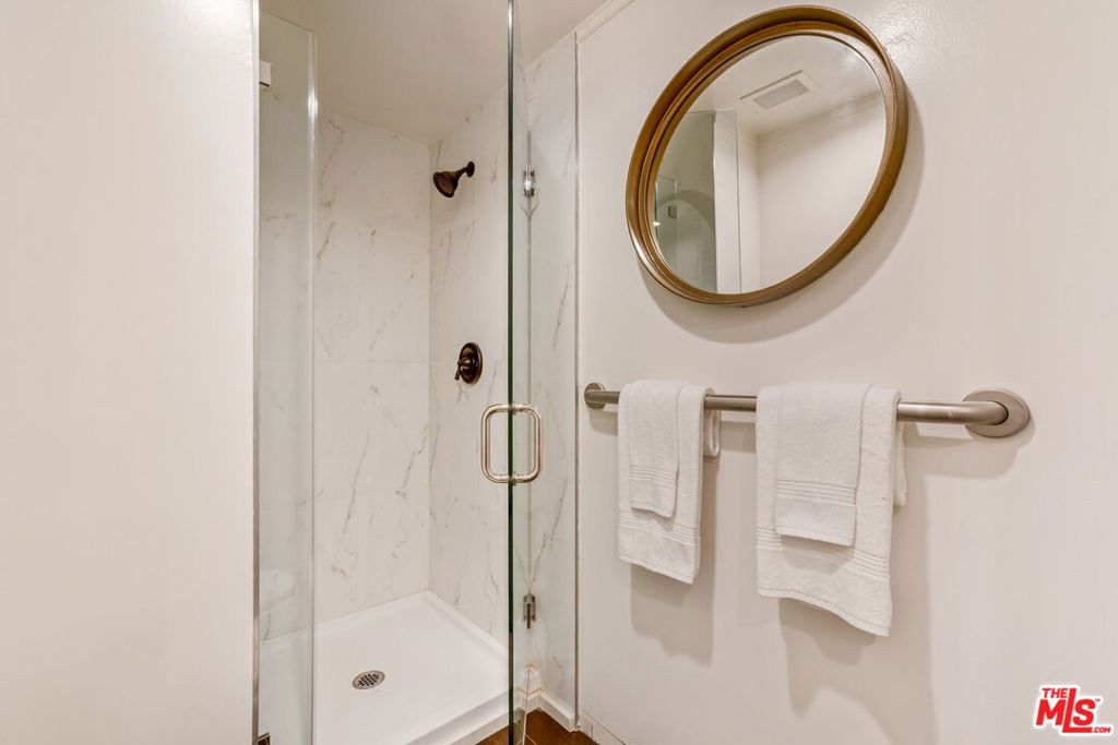 1333 S Beverly Glen Boulevard 405