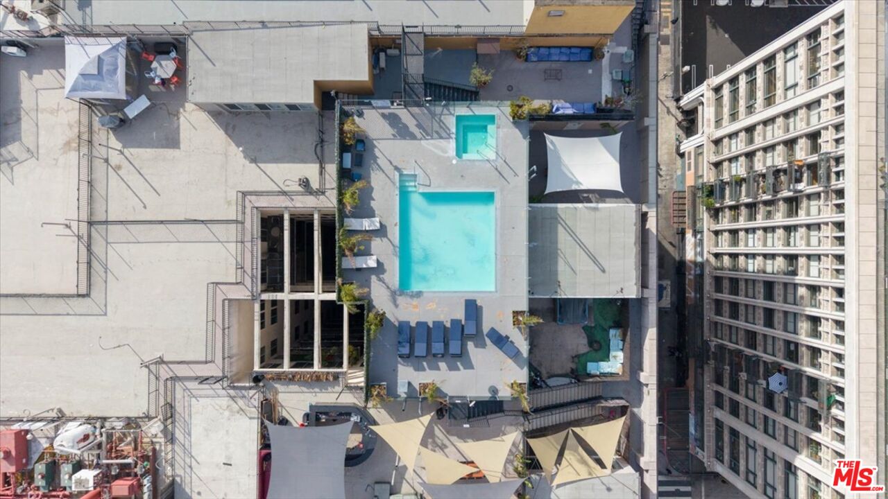 312 W 5th St Unit: 222