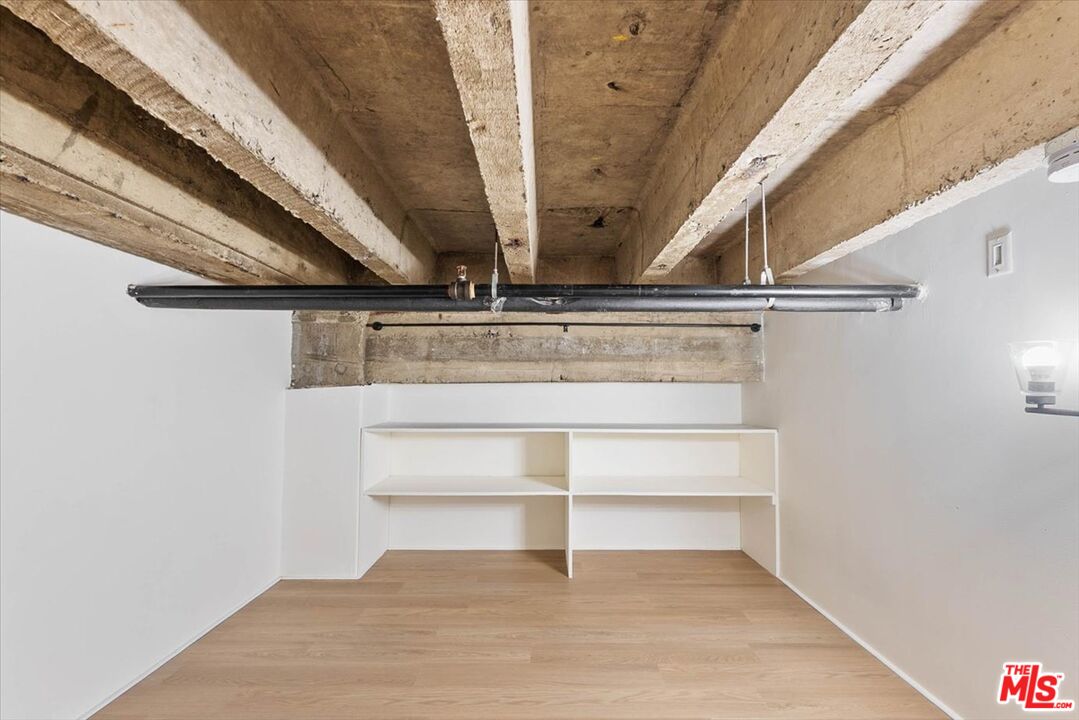 312 W 5th St Unit: 222