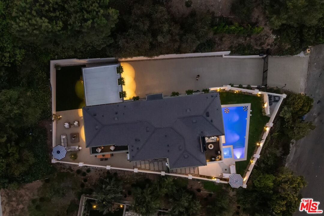 8636 Edwin Dr