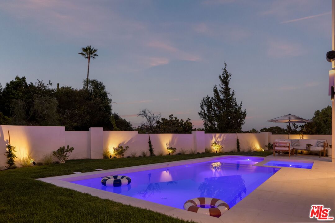 8636 Edwin Dr