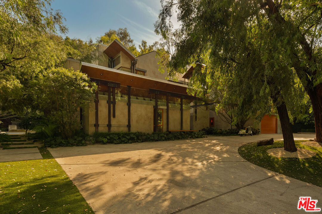 7728 Woodrow Wilson Dr