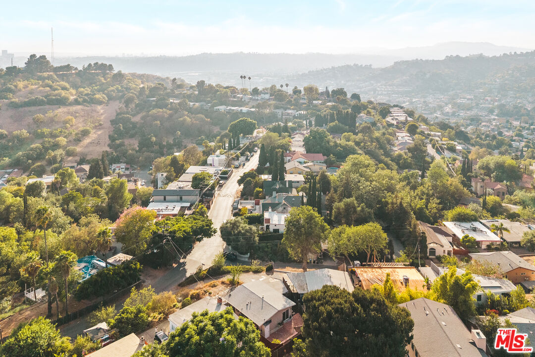 1231 Montecito Dr