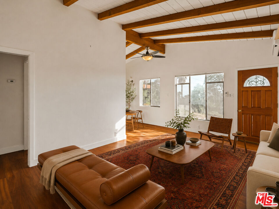1231 Montecito Dr